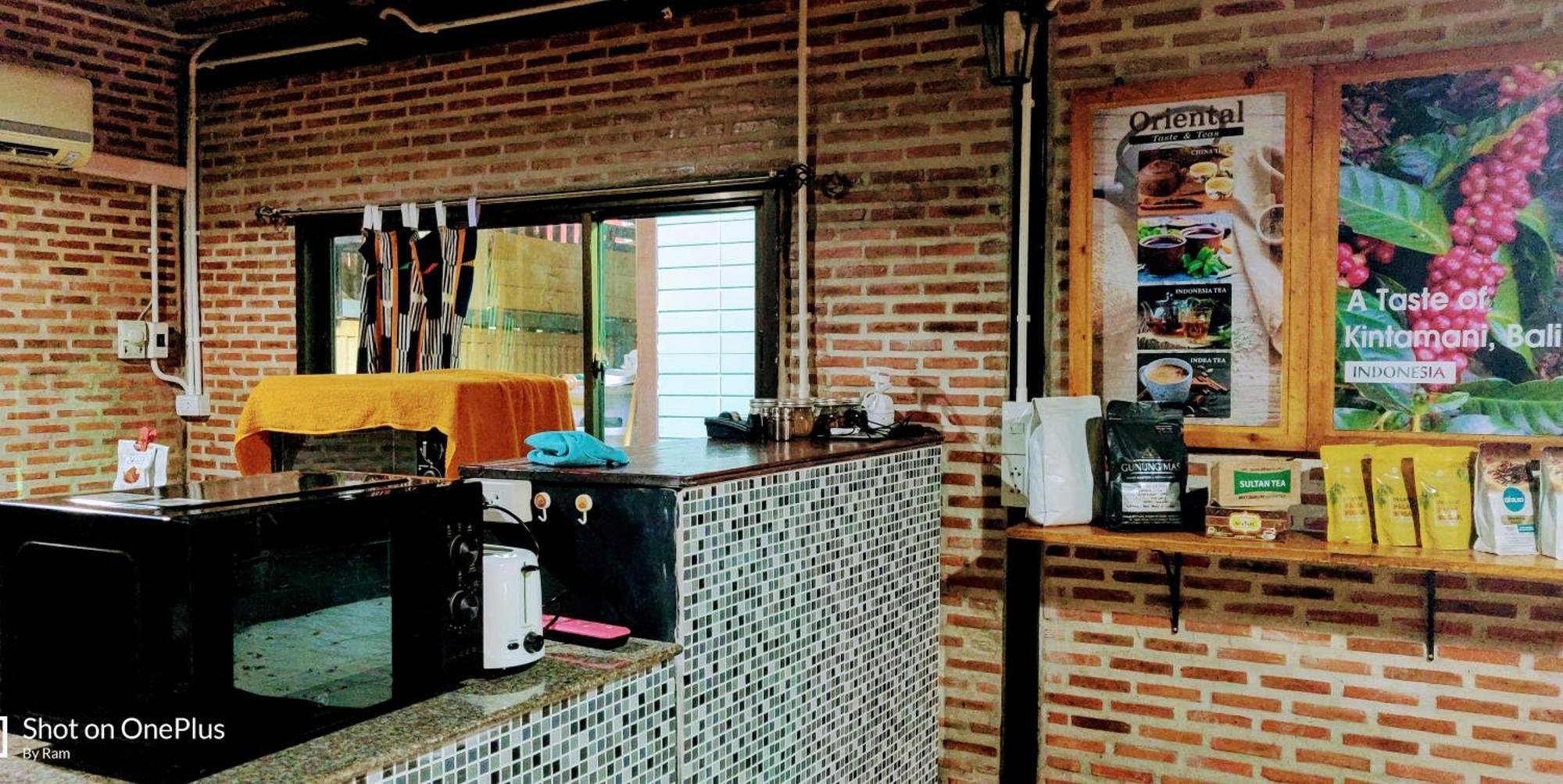 فندق V House فرا ناخون سي أيوتثايا المظهر الخارجي الصورة
